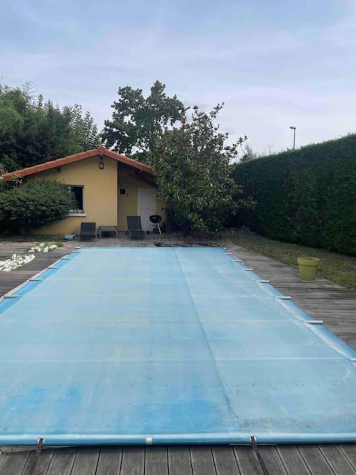 La Petite Maison Chez Jp Chassieu Extérieur photo