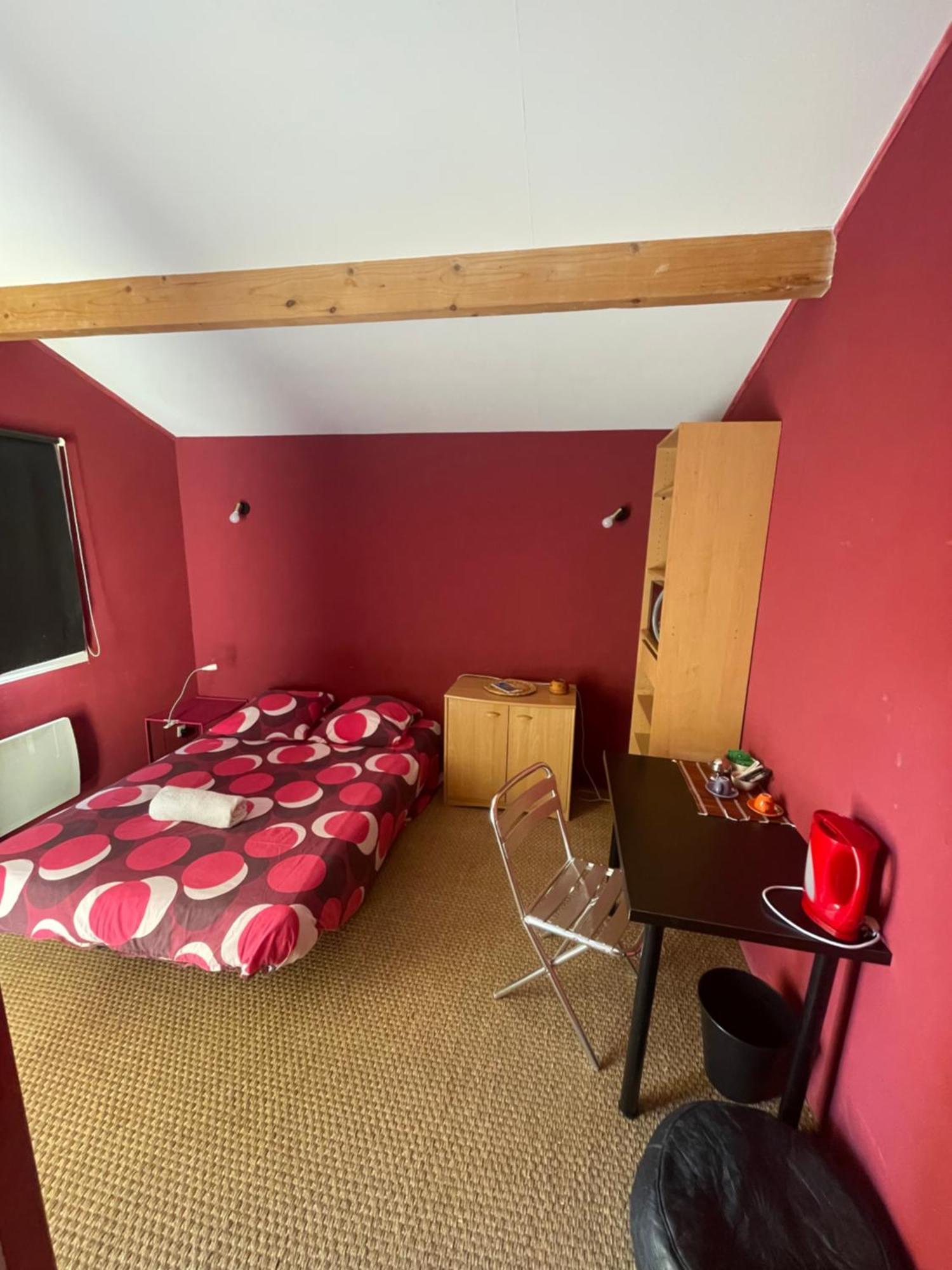 La Petite Maison Chez Jp Chassieu Extérieur photo